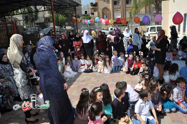 كفرقاسم – فيديو: بساتين الامل, السلام , والمحبة تحتفل بعيد الام على انغام عمو انس وجوقته ..